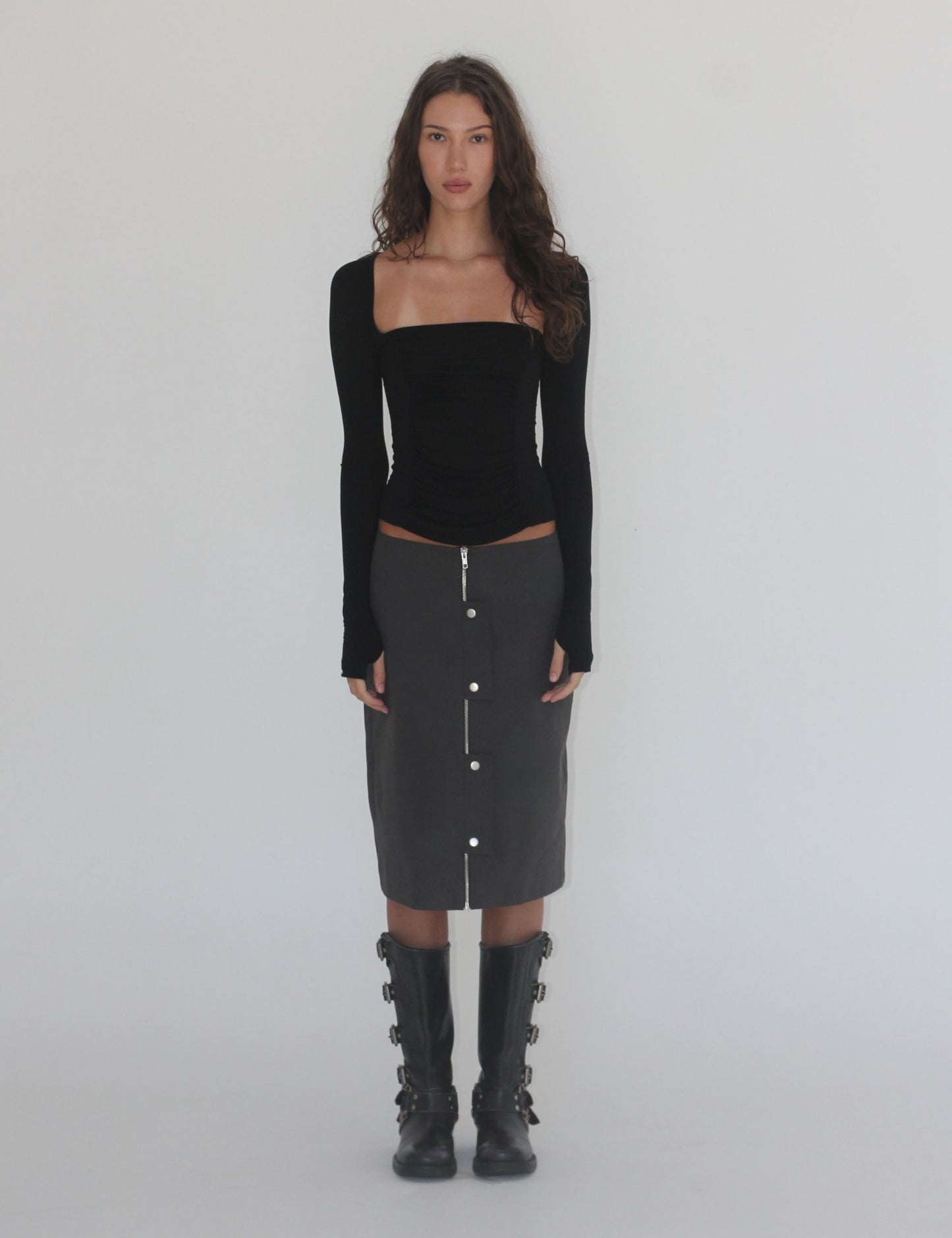 RUCHED LONG SLEEVE