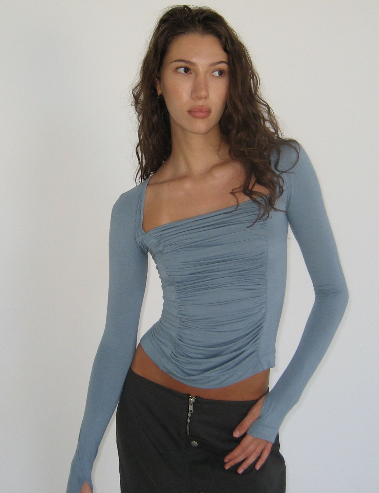 RUCHED LONG SLEEVE